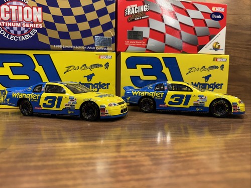 Lot Of 2 98 Dale Earnhardt Jr. Wrangler / 99 Wrangler Bank 1/18 Action Diecast - Picture 3 of 15