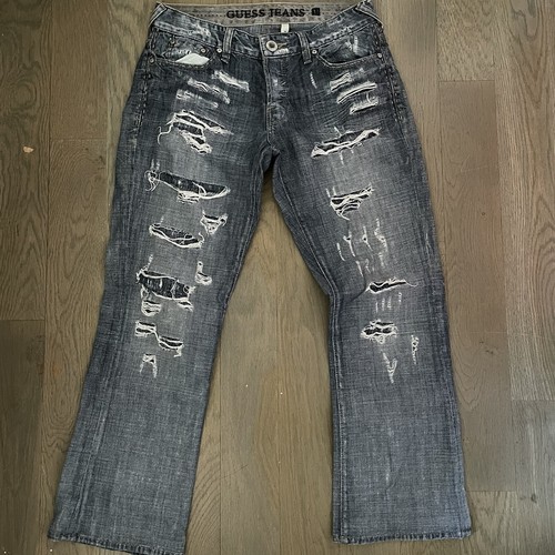 Womans Guess Distressed Falcon Slim 
