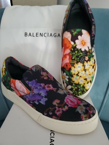 floral tennis shoes