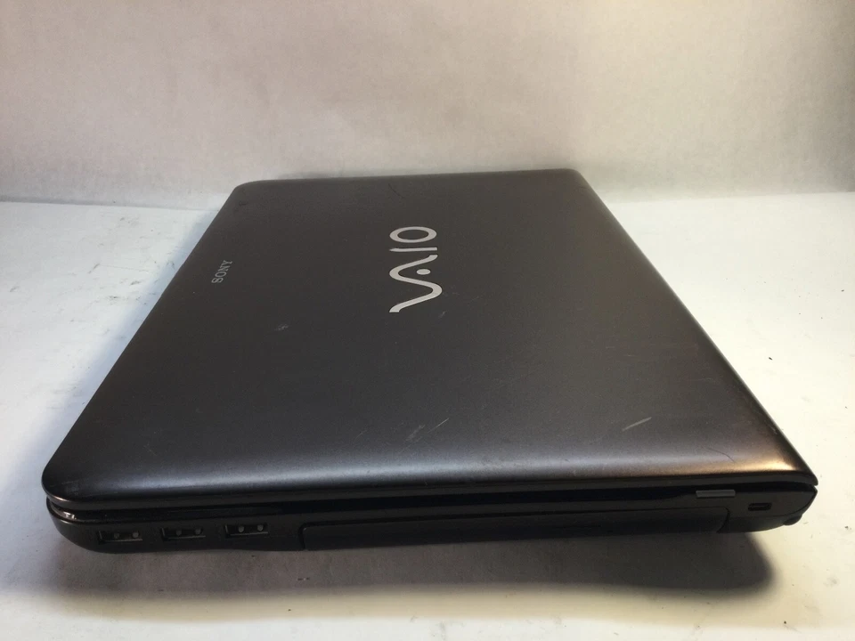 Sony Vaio VPCEA36FX 14" Laptop Intel Core i3 2nd Gen- BOOTS BIOS - MZ - Image 4 of 4