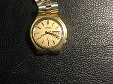 Bulova Accutron  men’s watch with the band not running sold as Is