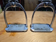 MDC Sport Classic Stirrups Irons 4.5" - Wide Tread - Aluminum - Four Way