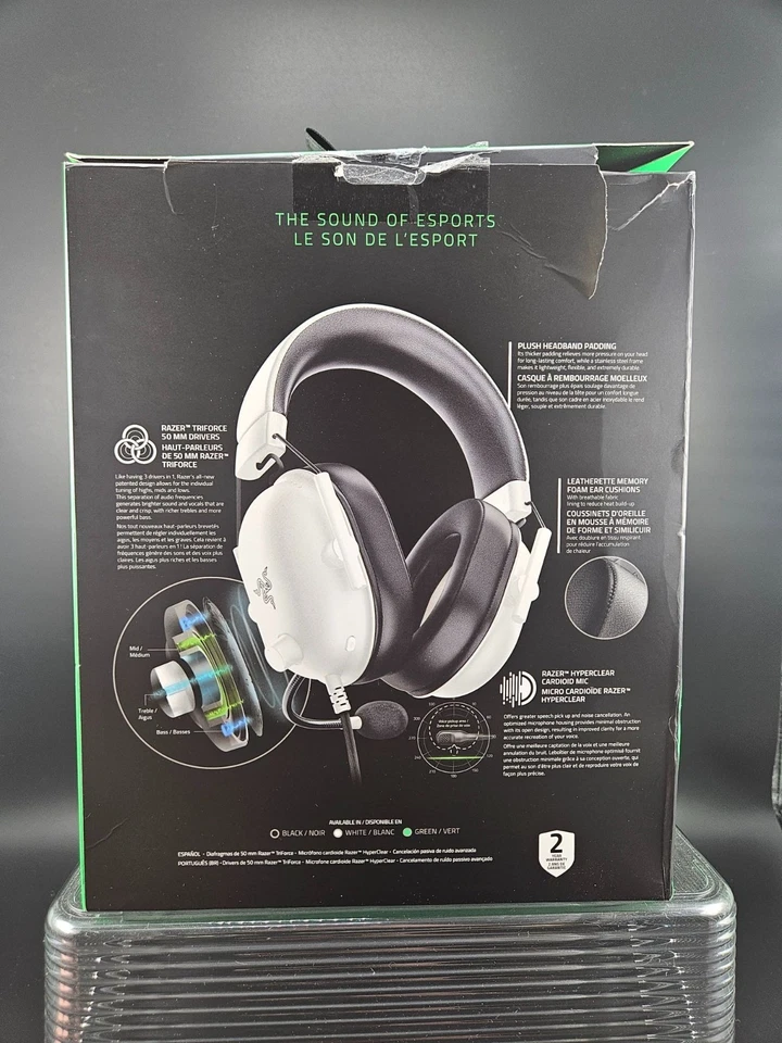 Razer BlackShark V2 Pro Wireless Over Ear Gaming Headset White Noise Cancelling - Image 3 of 4