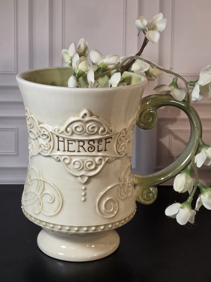 Juego de dos tazas de café irlandesas celtas arte popular verde y beige Foto 2 de 4