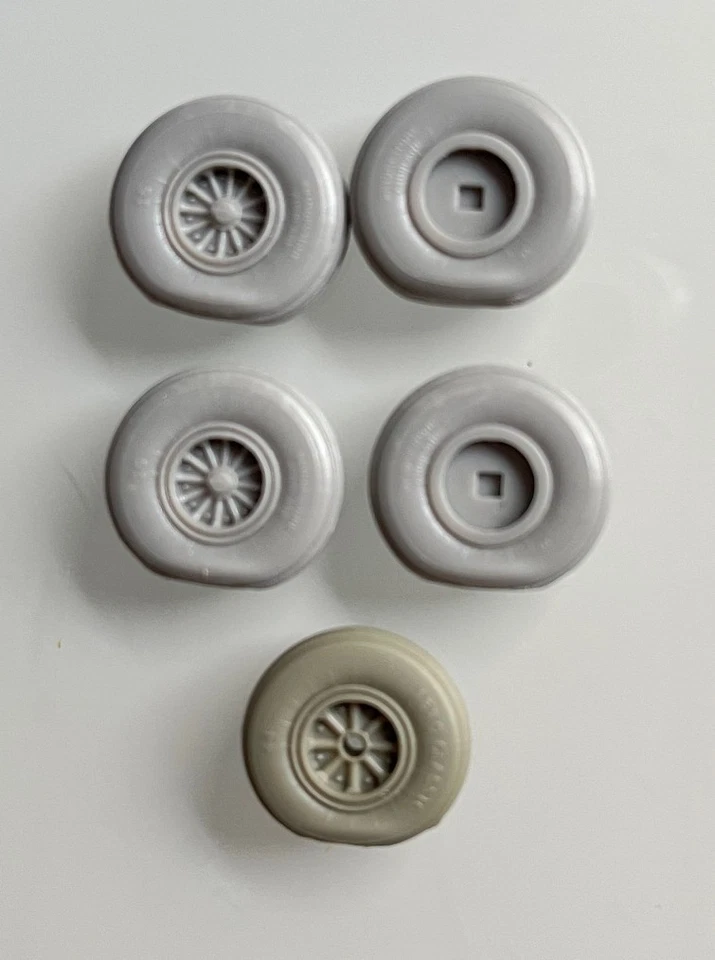 Douglas DC 6B Radsatz 1:72