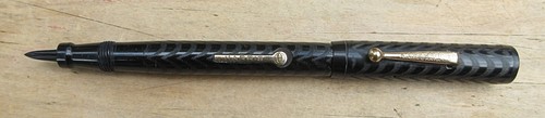 Vintage HARRIS Etched Black Fountain Pen - No Nib - Picture 5 of 7