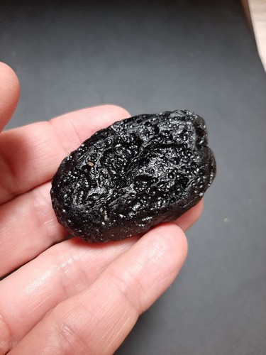 Tektite / Indochinite - Very beautiful texture - 44,03g / 5,6 cm - Vietnam - Picture 8 of 12