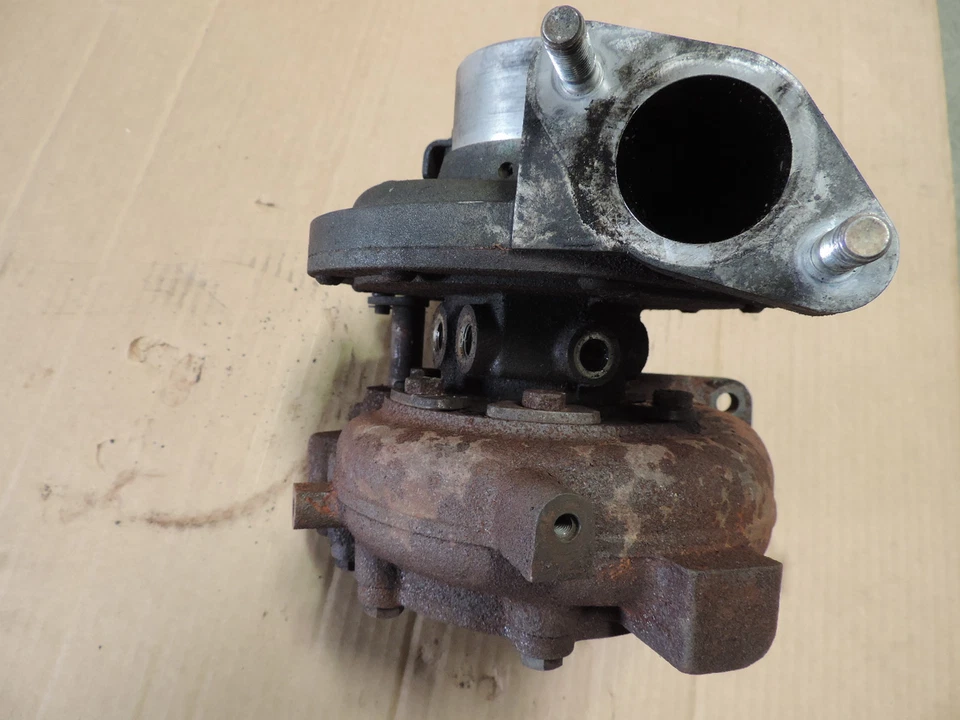 Isuzu 4HK1 NRR NQR NPR  W5500  W5500HD DT7 8981479061 GENUINE Turbo charger  - Image 2 of 4