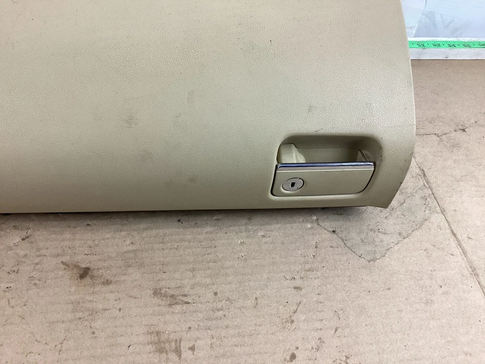 Guantera de tablero de instrumentos Mercedes-Benz GL450 GL550 2007-2012 A1646800691 OEM Foto 2 de 4