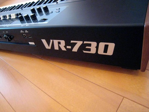 (Free Shipping) Roland VR-730 73-key Keyboard, Operation Confirmed - Picture 6 of 6