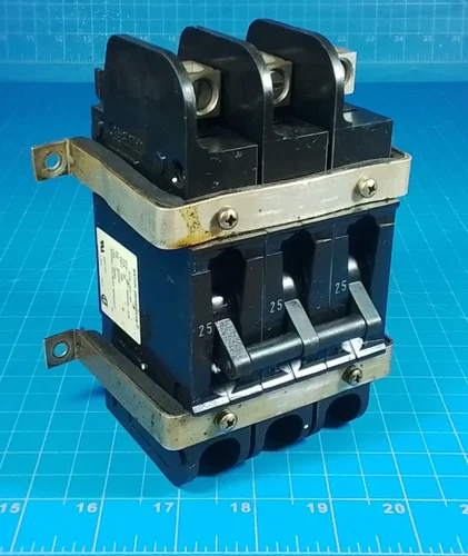 Eaton Heinemann CF3-G3-AB0025-01B Circuit Breaker