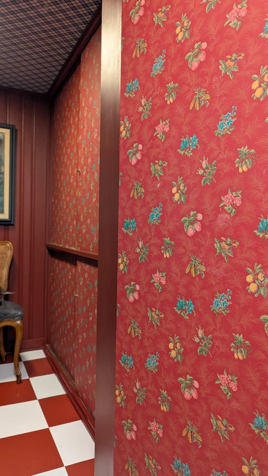 Tres (3) Rollos Schumacher Papel Pintado Cubierta de Pared Dbl Rollo Borgoña Floral Foto 3 de 4