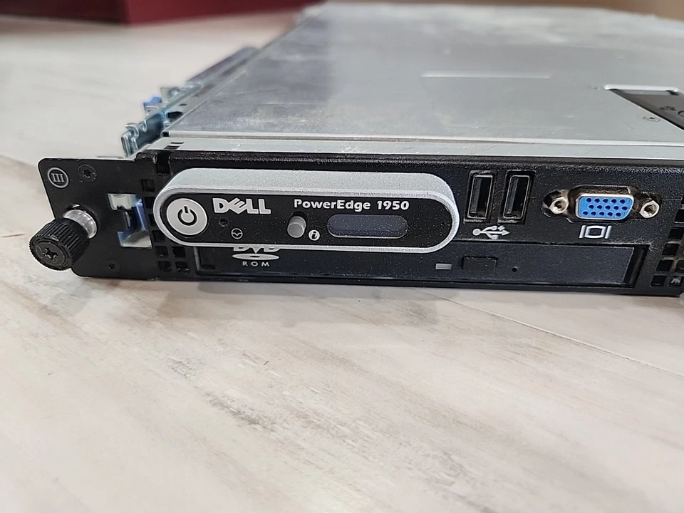 Dell PowerEdge 1950 Server (READ) - Image 2 of 4