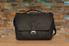 Peak Design Everyday Messenger  V2  13L Camera Bag - Black