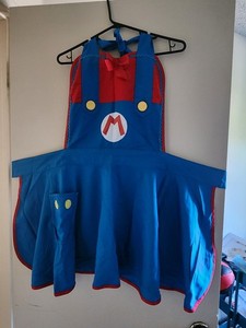 Super Mario Apron