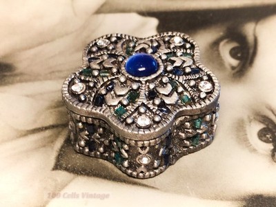 Silberfarbenes Zinn mit blauem Glas Edelstein - 4cm - Vintage Pillendose - 1b