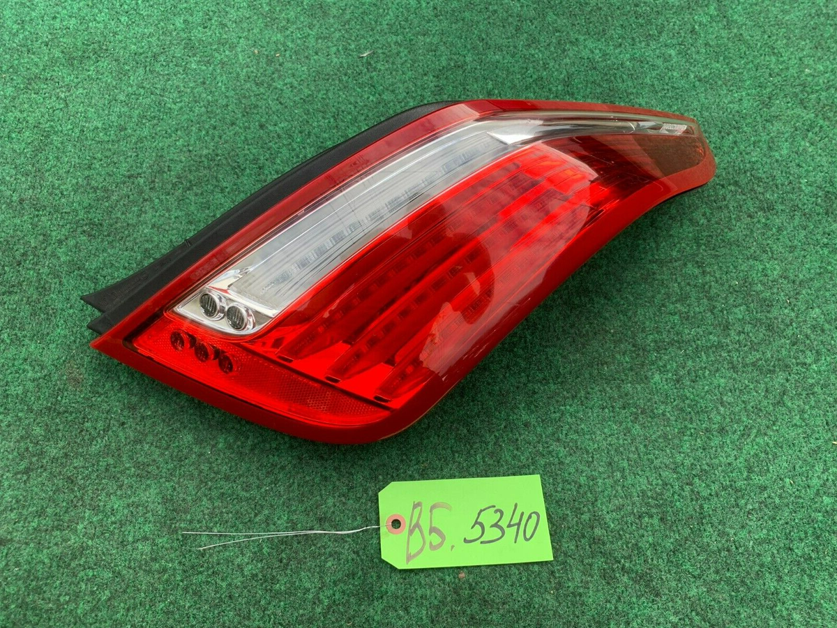 🛑 10-15 Jaguar XJ X351 Rear Right Passenger Side Tail Light