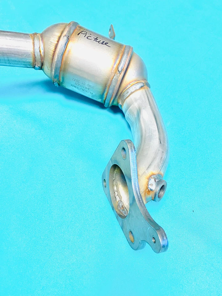 2011 2012 2013 2014 2015 2016 2017 Nissan Juke 1.6L AWD Front Cat Converter Foto 2 de 3