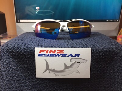 NEW FINZ POLARIZED SPORT SUNGLASSES WHITE-BLACK/ BLUE MIRROR 