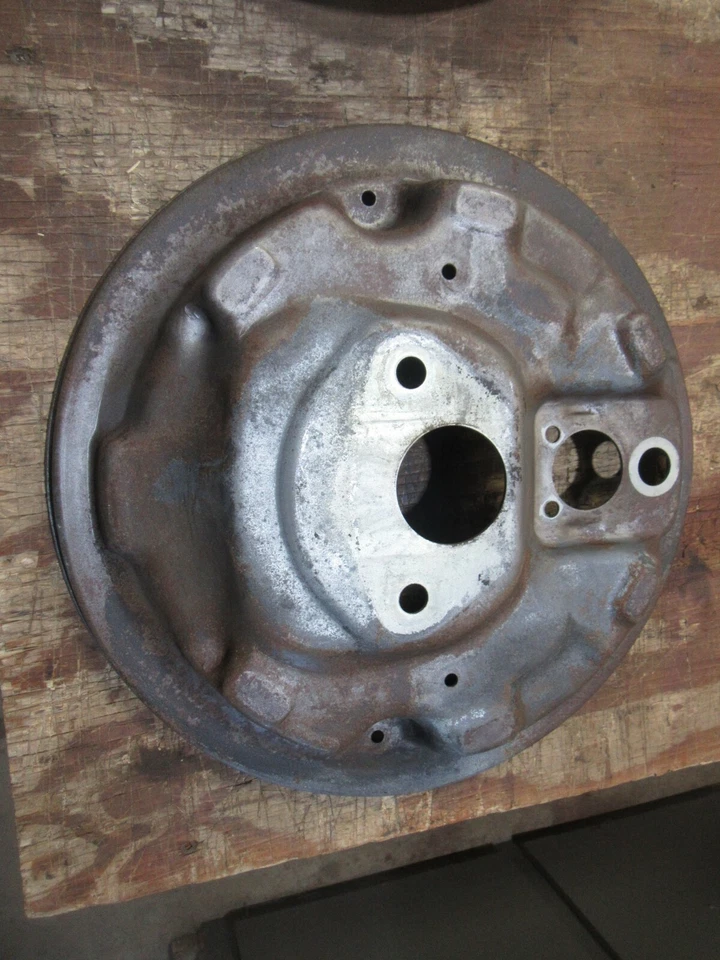 Cadillac Series 62 1963 1964 husillo de dirección delantera zapata de freno placas de respaldo Foto 4 de 4