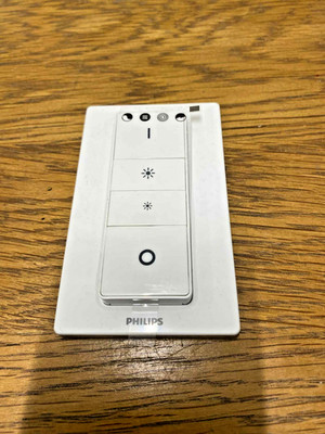Philips Hue Bridge v2.1 / Dimmschalter / Netzteil / Ethernet Kabel WÄHLEN