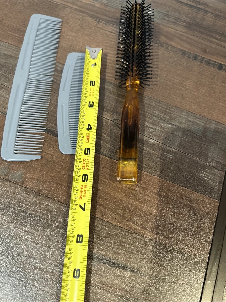 Lote de 3 peines de peinado y un cepillo de peinado redondo vintage Foto 4 de 4