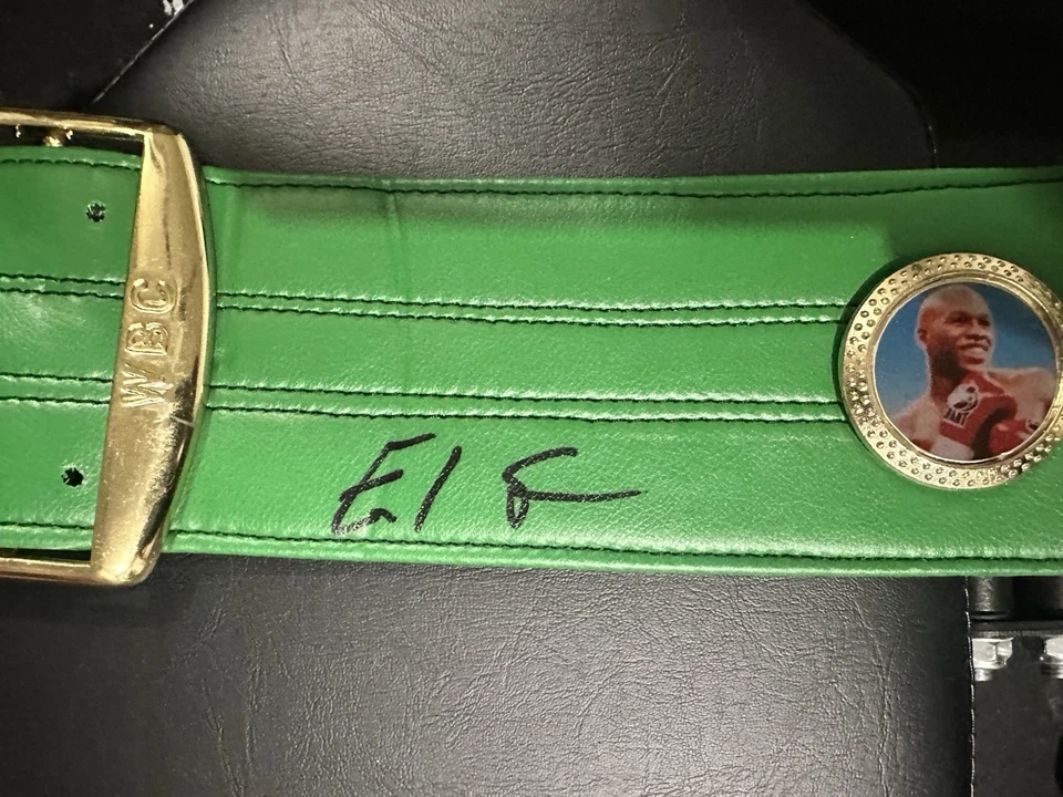 Errol Spence Jr. Cinturón de campeonato de tamaño completo firmado del CMB (certificado de autenticidad Beckett) Foto 2 de 4