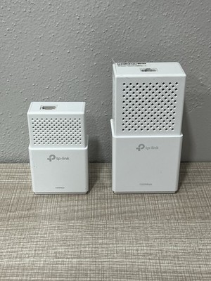 TP-Link AV1000 Gigabit Powerline AC Wi-Fi Extender Kit TL-WPA7510 and TL-PA7010