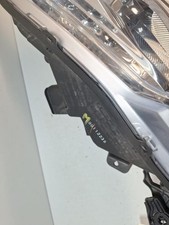 Feu avant (phare) Peugeot 208