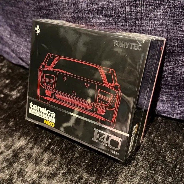 Tomica Limited Vintage Ferrari F40 Red - Unopened