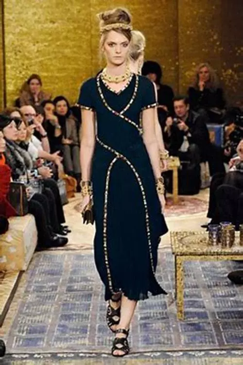 CHANEL 11A PARIS BYZANCE RARE TO FIND GRIPOIX CC RUNWAY MAXI DRESS FR 40 38  MINT