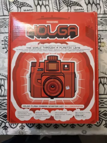 Original Complete Holga 120 CFN RED Starter Kit by Lomography 2007
