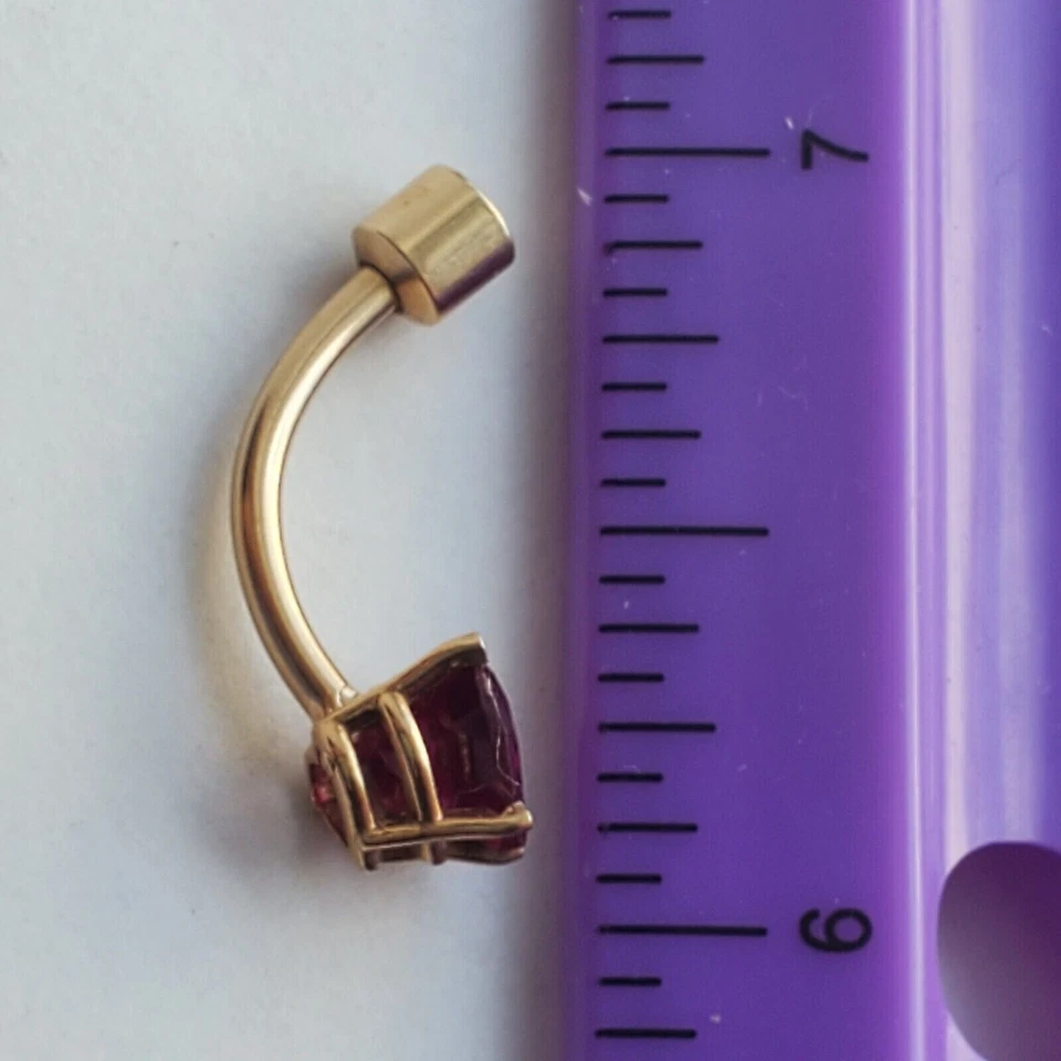 Bombligo para mujer Heart Cut Lab Creado Rubí Rojo Chapado en Oro Amarillo 14K Foto 4 de 4