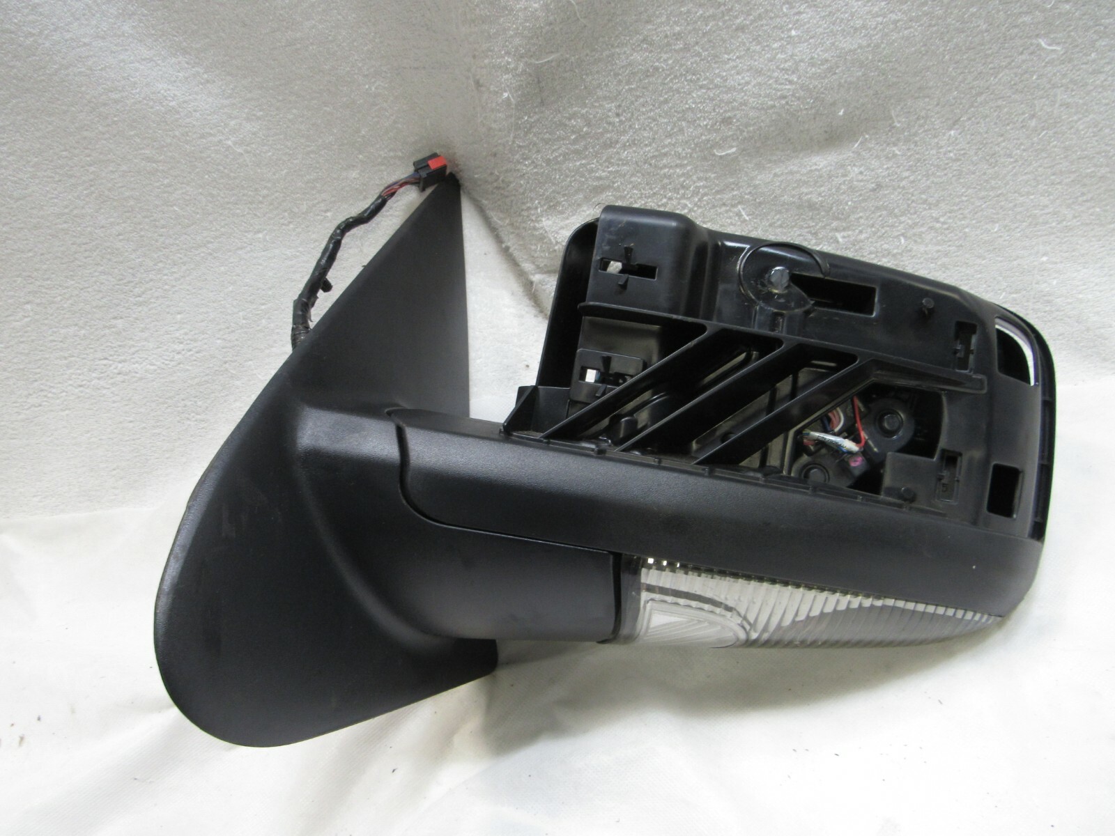 2003 2004 2005 2006 FORD EXPEDITION POWER MIRROR LEFT P/N 2L1417682