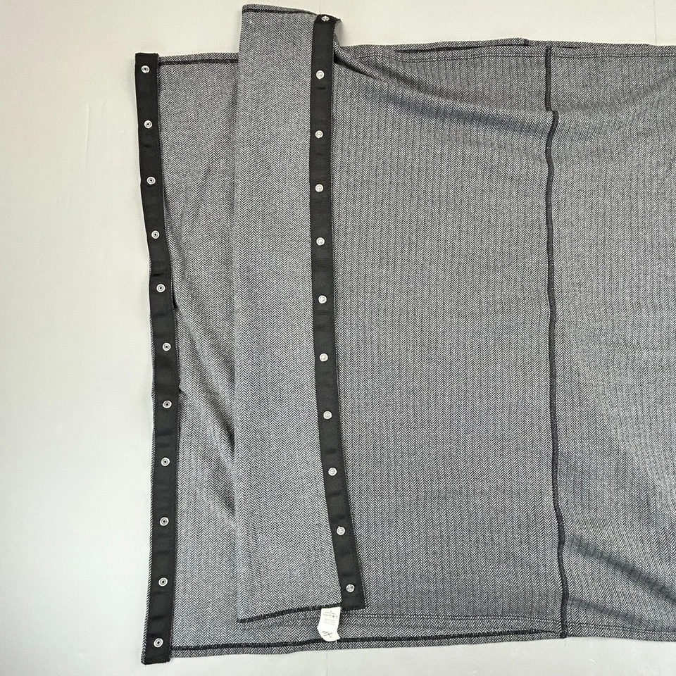 Lululemon Scarf Gray Vinyasa Heathered Herringbone Snap Infinity Athleisure Wrap - Image 3 of 4