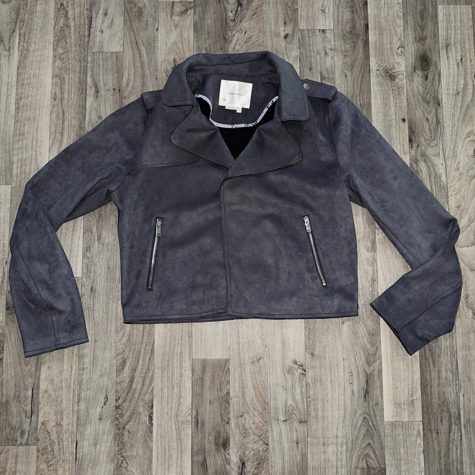 Jaqueta curta Anthropologie cinza camurça sintética tamanho grande frente aberta jaqueta de moto