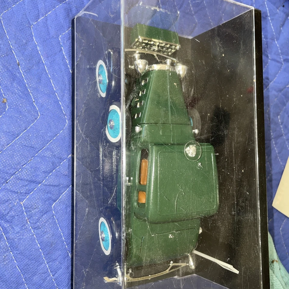 Die Cast ERTL…32 Chevrolet Cabriolet - Image 4 of 4