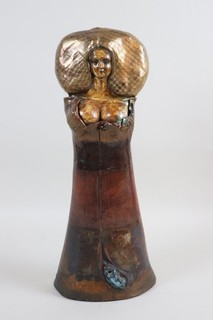Eugeniusz Molski ( 1942 Polen) Frau in Gewand als Vase farbige Terrakotta