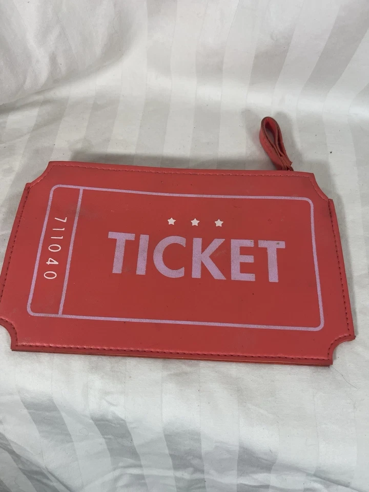 Bolsa de dos cosméticos Foto 4 de 4