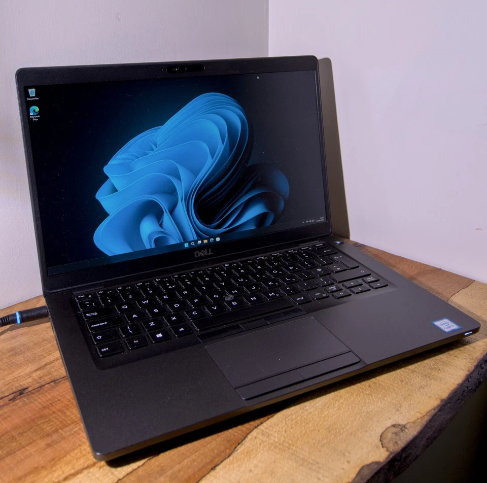 Dell Latitude 5401 · i7-9850H · 12GB · 256GB, photo 1 of 5