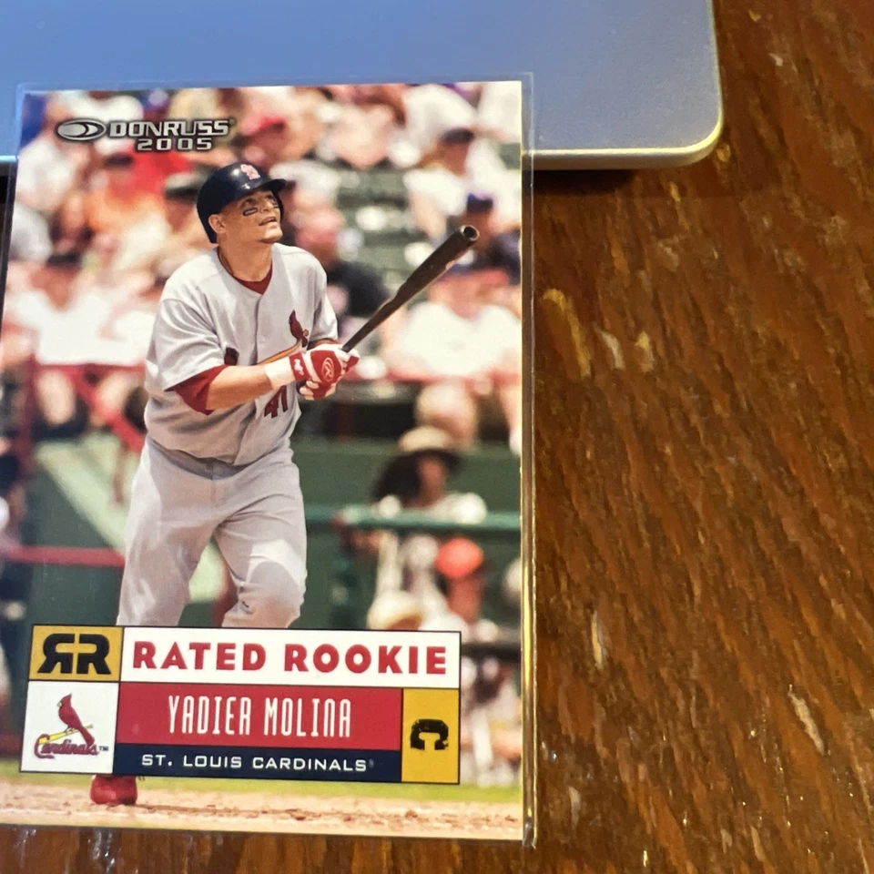 Yadier Molina 2005 Donruss Rated Rookie #54 Cardinals Future HOF QUASE PERFEITO-PERFEITO - Imagem 2 de 4