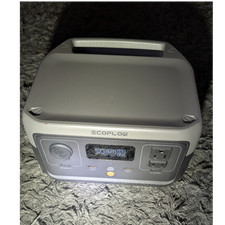 EcoFlow RIVER 2 Portable solar generator with bag