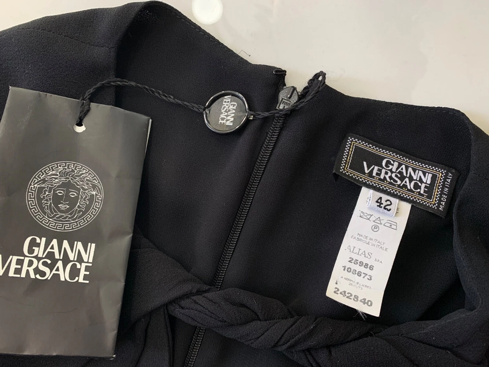 Abito Sexy Gianni Versace Couture Misto Seta Piccolo Nero UK 12 MAI INDOSSATO con etichette