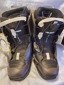 salomon solace snowboard boots