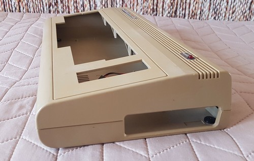 Repaired Breadbin Chassis, Computer Case, empty box for Commodore 64, Germany! - Picture 3 of 11