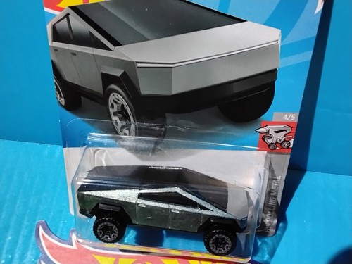 2024 HOT WHEELS Q CASE TESLA CYBERTRUCK #246 SILVER ZAMAC ROLLING METAL EV - Picture 5 of 7
