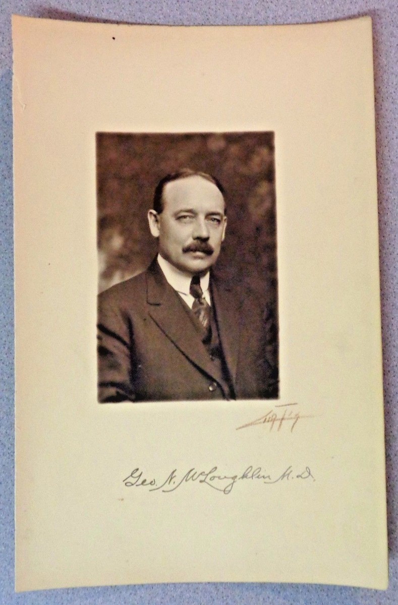 エドワード.S.カーティスEDWARD S. CURTIS 洋書/写真集 Amazon.com: Edward S. Curtis: One Hundred Masterworks