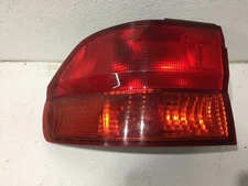 99 00 01 honda odyssey left driver tail light lamp taillight taillamp CHIPPED