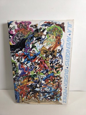 DC & Marvel Crossover! JLA  Avengers Collectors Edition HC Busiek Pérez