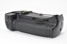 Nikon MB-D10 Multi Power Battery Grip for D300 D300S D700 Excellent 3 Japan